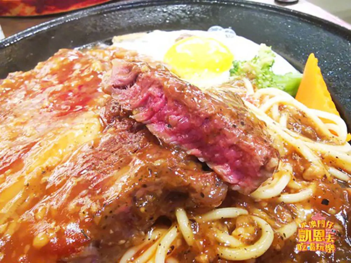 在地人激推！台中捷運美食15站50家：龍虎麵、巨無霸生蠔、活龍蝦粥