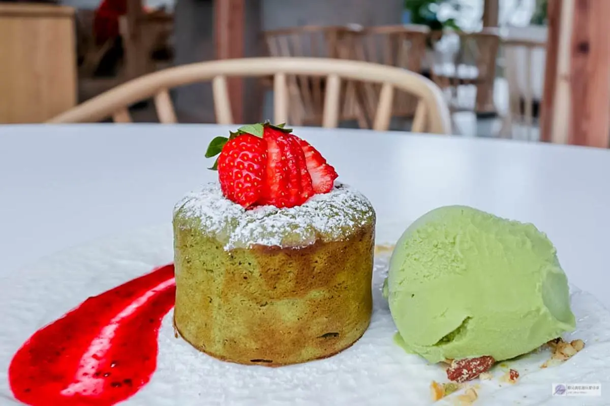 抹茶控水水必收！桃園６家網美下午茶：眷村甜點店吃超有哏千層、北歐咖啡廳嘗爆漿熔岩