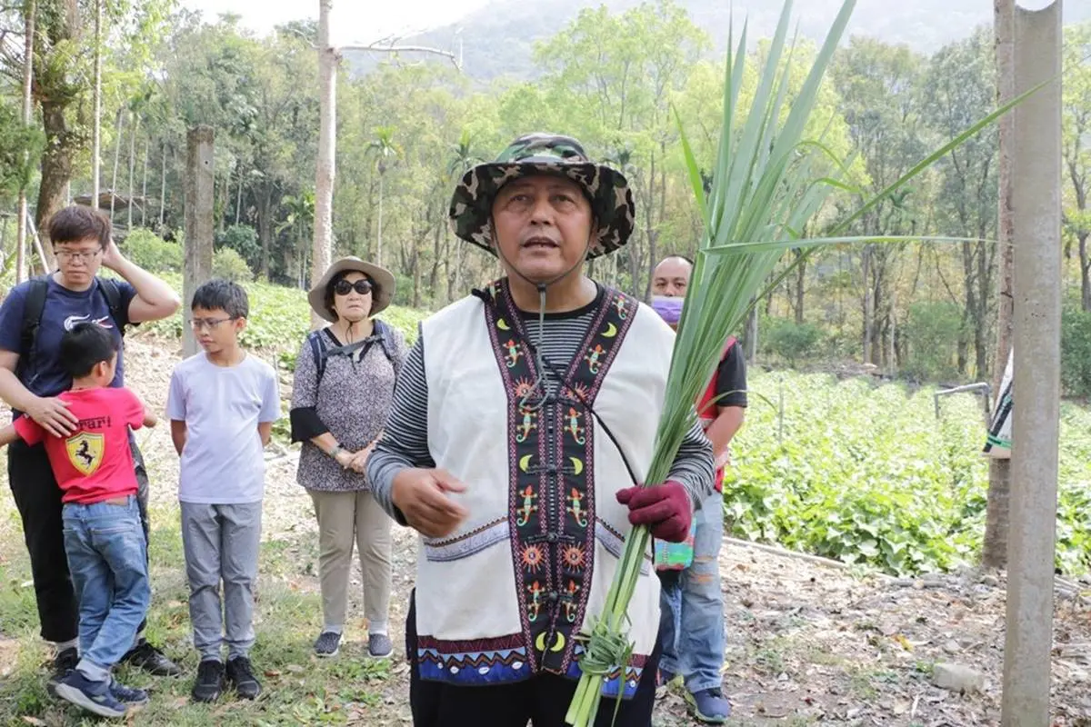 高雄那瑪夏親子遊！原住民「部落渡假村」體驗竹筒飯、愛玉DIY，還能放鬆雙腳泡野溪