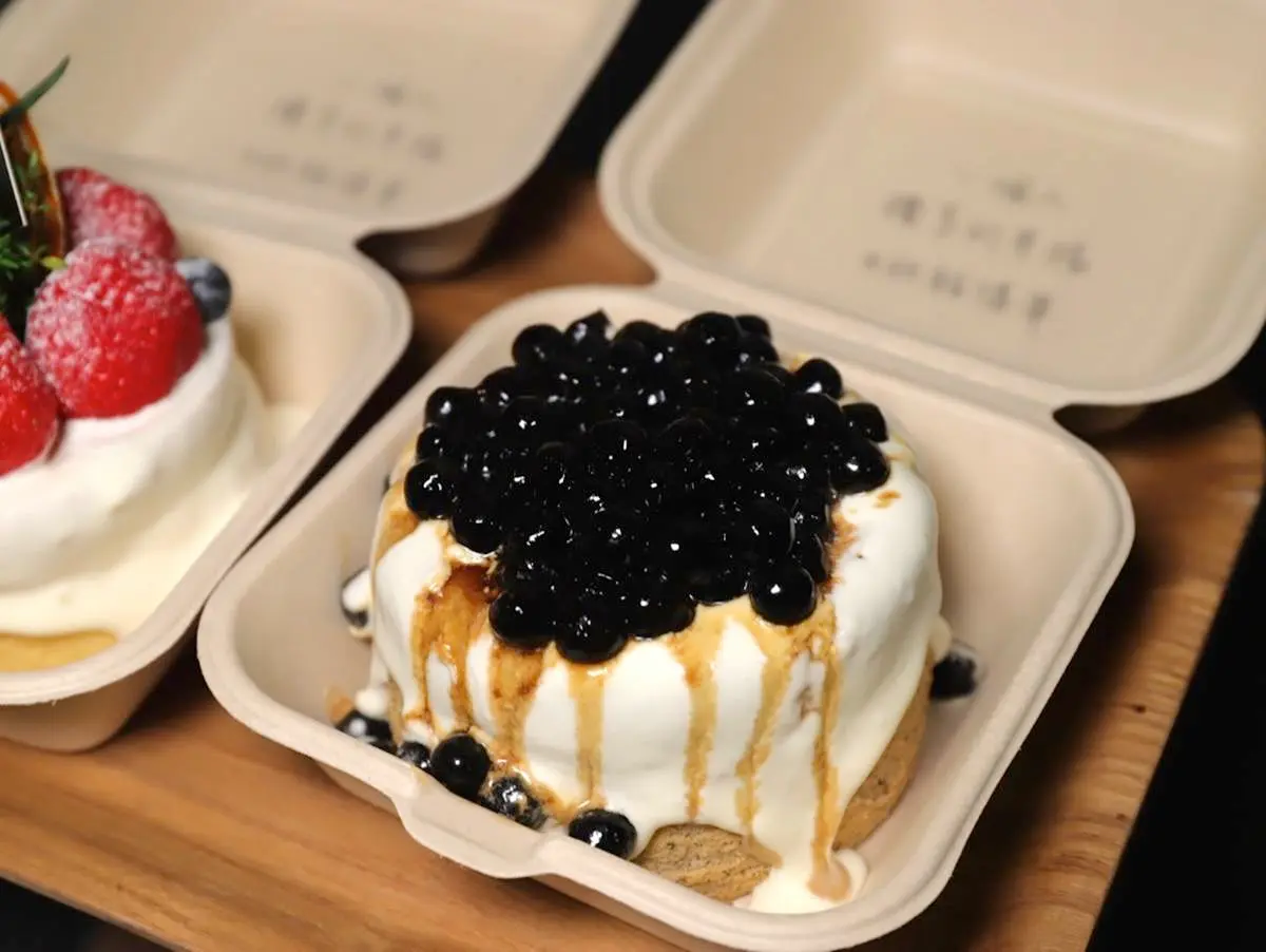 鏟屎官快來！台南６家吸貓甜點店：整串烤香蕉歐雷、爆漿湯圓厚磚、大理石野莓乳酪
