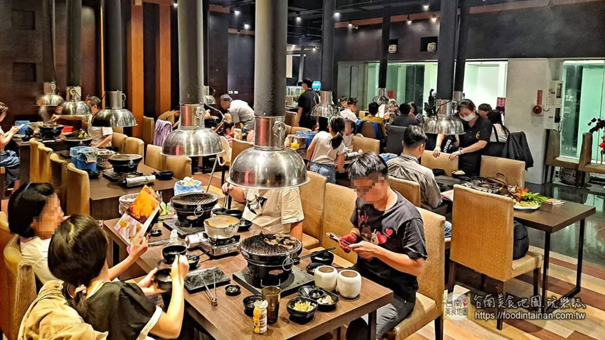 【新開店】鮮蚵放題只要199起！台南浮誇３倍體牡蠣任你吃，４人同行限定加碼送龍蝦