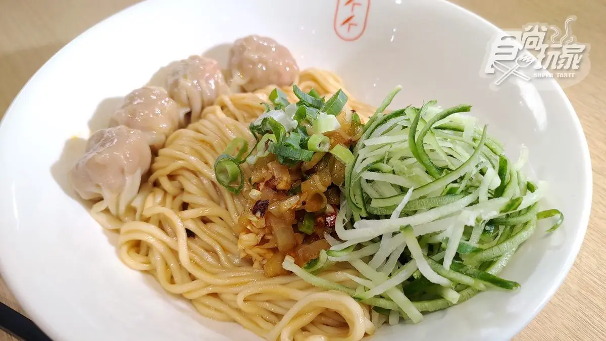 道地四川味！超人氣「燃麵」吃得到濃濃花椒香，芙蓉豆腐微辣帶甜也必點