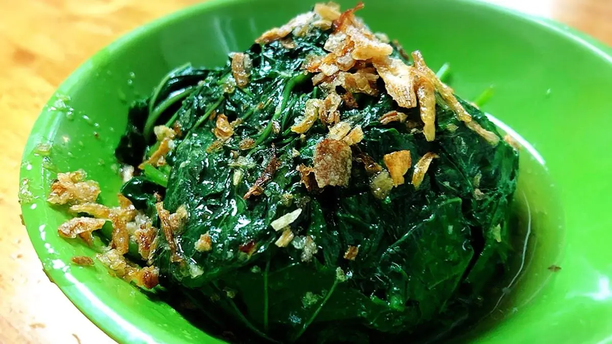 在地人心中第一名！50年切仔麵１碗只要30元，黑白切沾獨門豆瓣醬吃了會回味