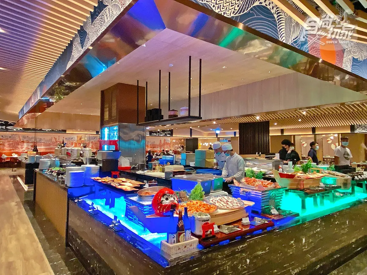 全台最大萬豪酒店!700間房都有無敵景觀,巨大千島湖、雙吃到飽、教堂壁畫打卡必拍 全台最大萬豪酒店!700間房都有無敵景觀,巨大千島湖、雙吃到飽、教堂壁畫打卡必拍