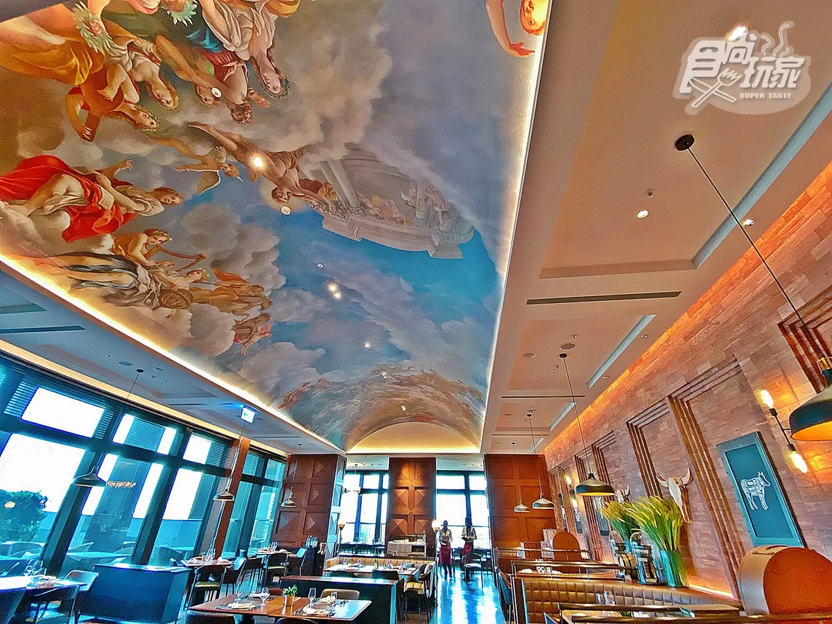 全台最大萬豪酒店!700間房都有無敵景觀,巨大千島湖、雙吃到飽、教堂壁畫打卡必拍 全台最大萬豪酒店!700間房都有無敵景觀,巨大千島湖、雙吃到飽、教堂壁畫打卡必拍