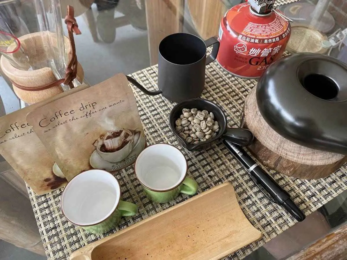 騎竹鐵馬、嗑竹筒飯套餐！來南投民宿住一晚能賞120種竹，連地板都飄竹蓆香
