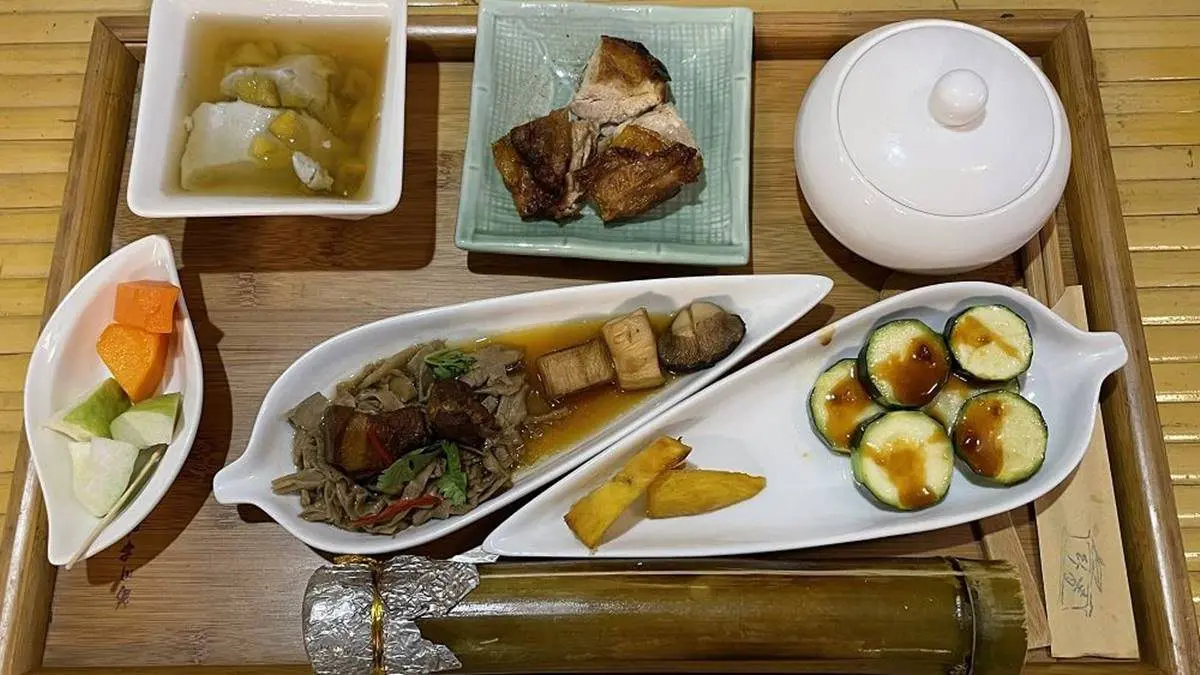 騎竹鐵馬、嗑竹筒飯套餐！來南投民宿住一晚能賞120種竹，連地板都飄竹蓆香