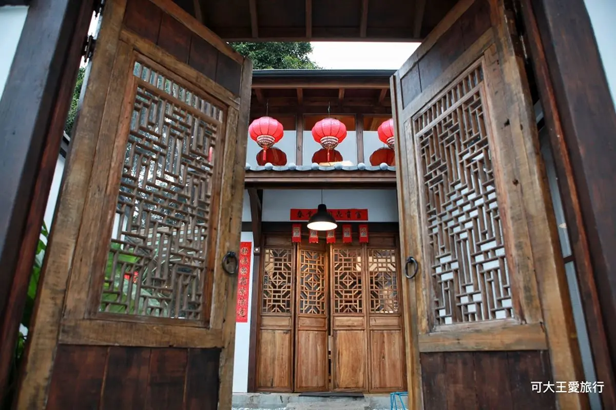 武俠客棧住一晚！復古民宿每人1400就能包棟，享廚房可BBQ、小孩還能體驗餵小馬