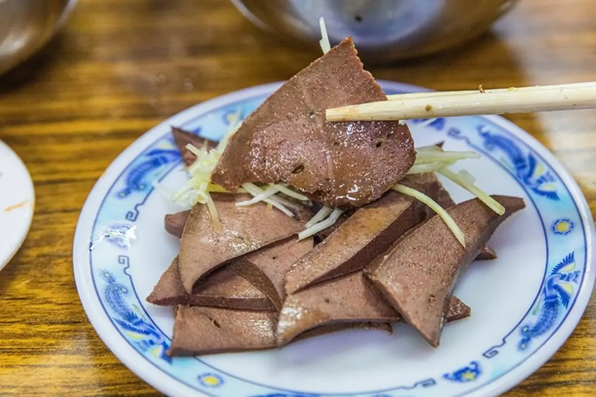 沒吃過不算來過！北投３家人氣肉羹：50年老店、厚漿裹噴汁肉條、帶勁麵條配黑白切