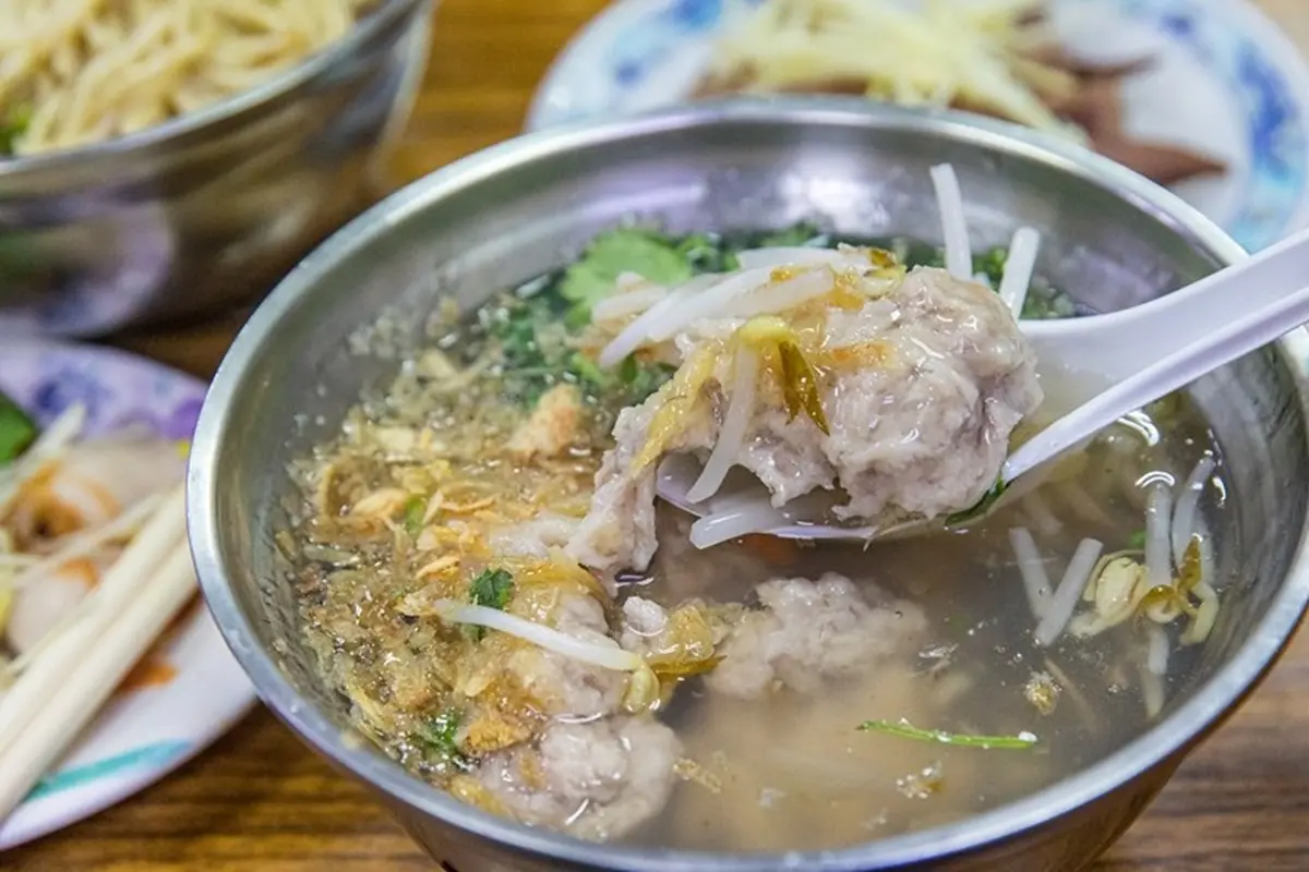 沒吃過不算來過！北投３家人氣肉羹：50年老店、厚漿裹噴汁肉條、帶勁麵條配黑白切