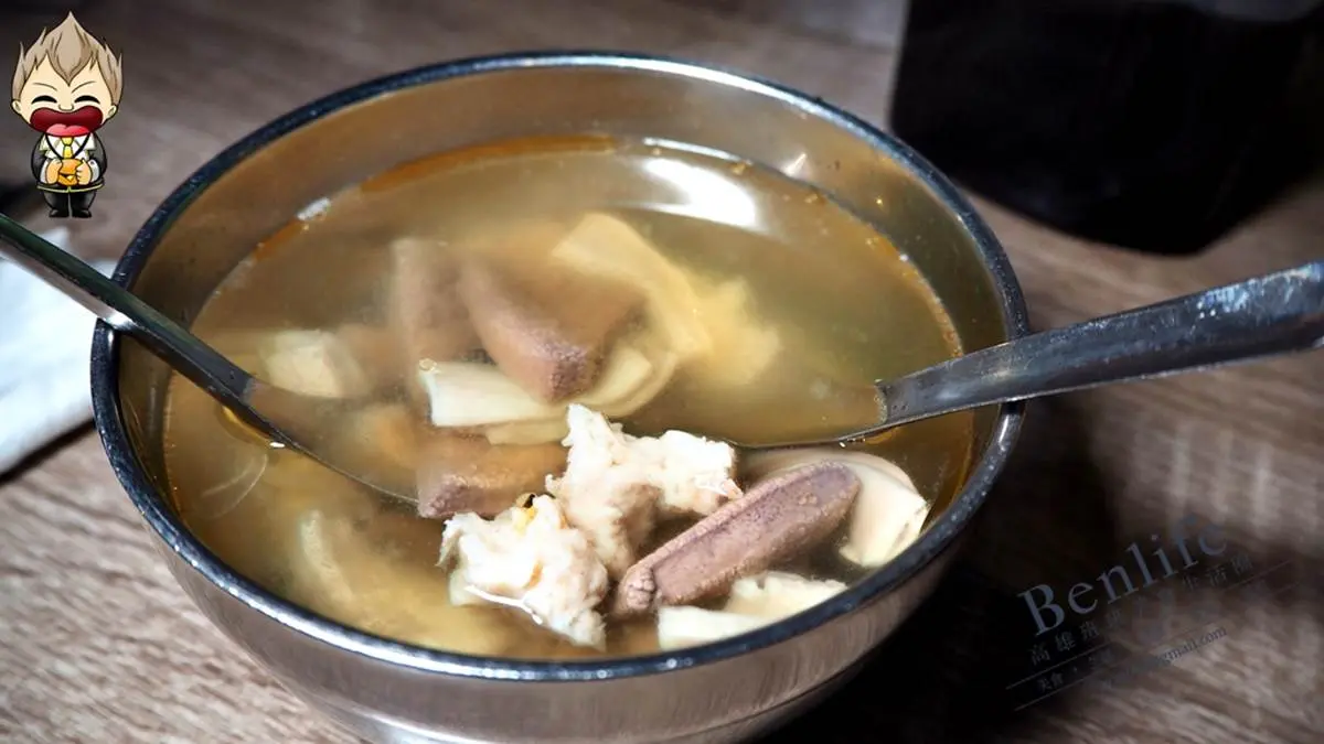 排隊也要吃！寧夏夜市７家老字號美食：40年鴨蛋滷肉飯、Q彈「黑心白玉」、秒殺級芋丸