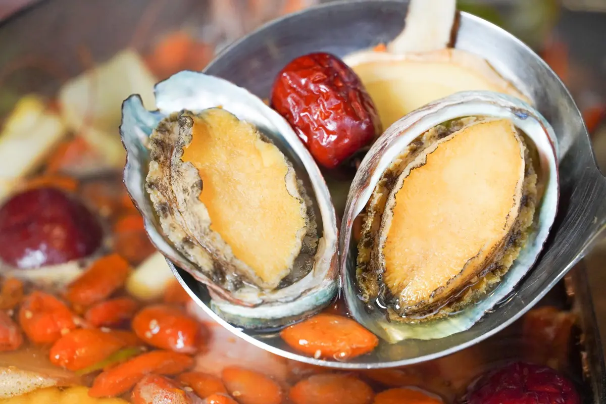 身分證拿出來!馬辣6大品牌「520」中2碼「大干貝、鮑魚」吃到飽、哈根達斯任你吃 身分證拿出來!馬辣6大品牌「520」中2碼「大干貝、鮑魚」吃到飽、哈根達斯任你吃
