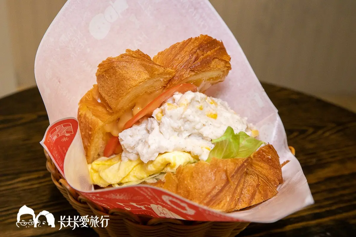 宜蘭味早午餐!三星蔥拉餅一口咬下蔥味滿滿,打卡必點「起司軟法配櫻桃鴨」 宜蘭味早午餐!三星蔥拉餅一口咬下蔥味滿滿,打卡必點「起司軟法配櫻桃鴨」