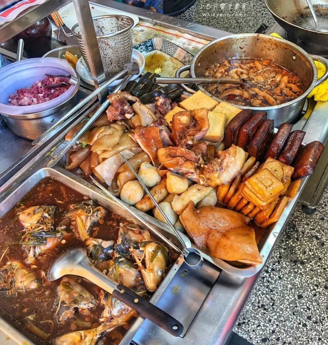 先筆記！台南古早味米糕加「半熟蛋」超對味，滷到透亮肉燥飯也只要15元