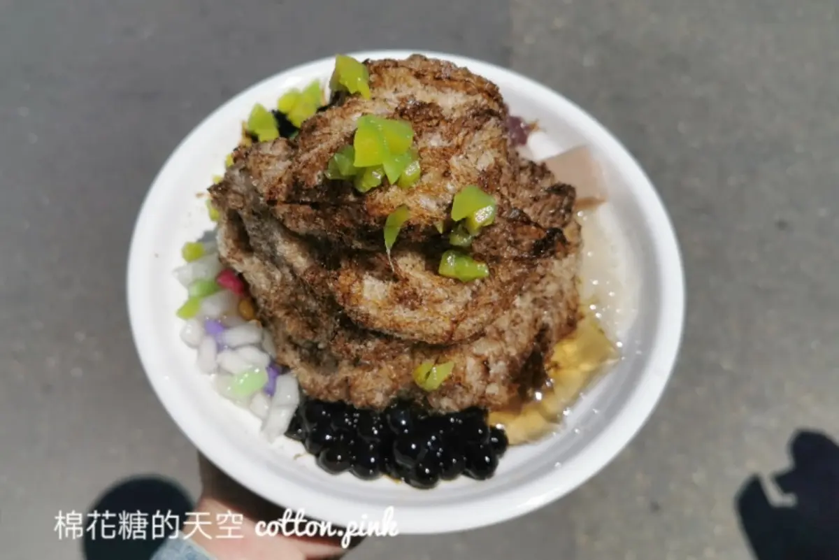 不只有仙人掌冰！澎湖暴紅「仙草剉冰」可選８種配料，每一口都吃得到牽絲口感