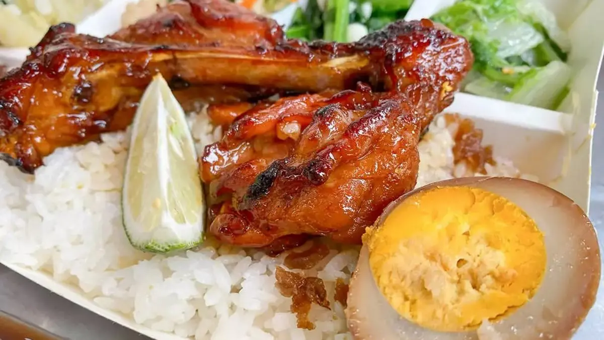 外帶回家吃!台南5家高CP值便當:60元烤鴨飯、香港師傅燒臘、炙燒明太子雞腿 外帶回家吃!台南5家高CP值便當:60元烤鴨飯、香港師傅燒臘、炙燒明太子雞腿