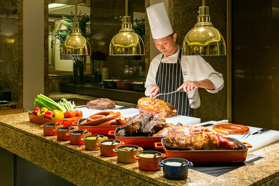 全台22家飯店、吃到飽夯店外帶！100元五星級便當在家吃，還有免下車「得來速」