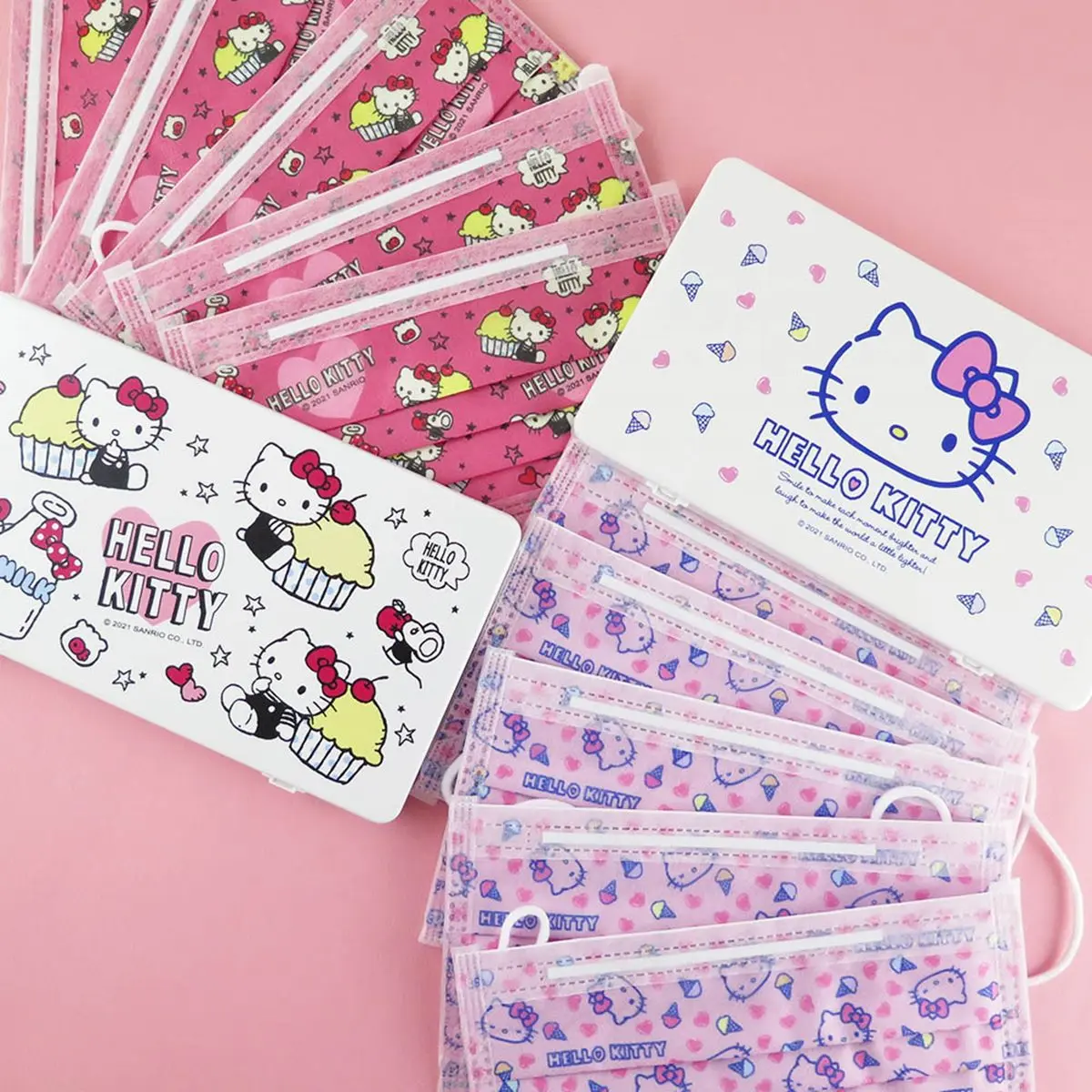 可愛又療癒！三麗鷗推「甜點系Hello Kitty」口罩+收納盒組合，蛋糕、冰淇淋都躍上口罩