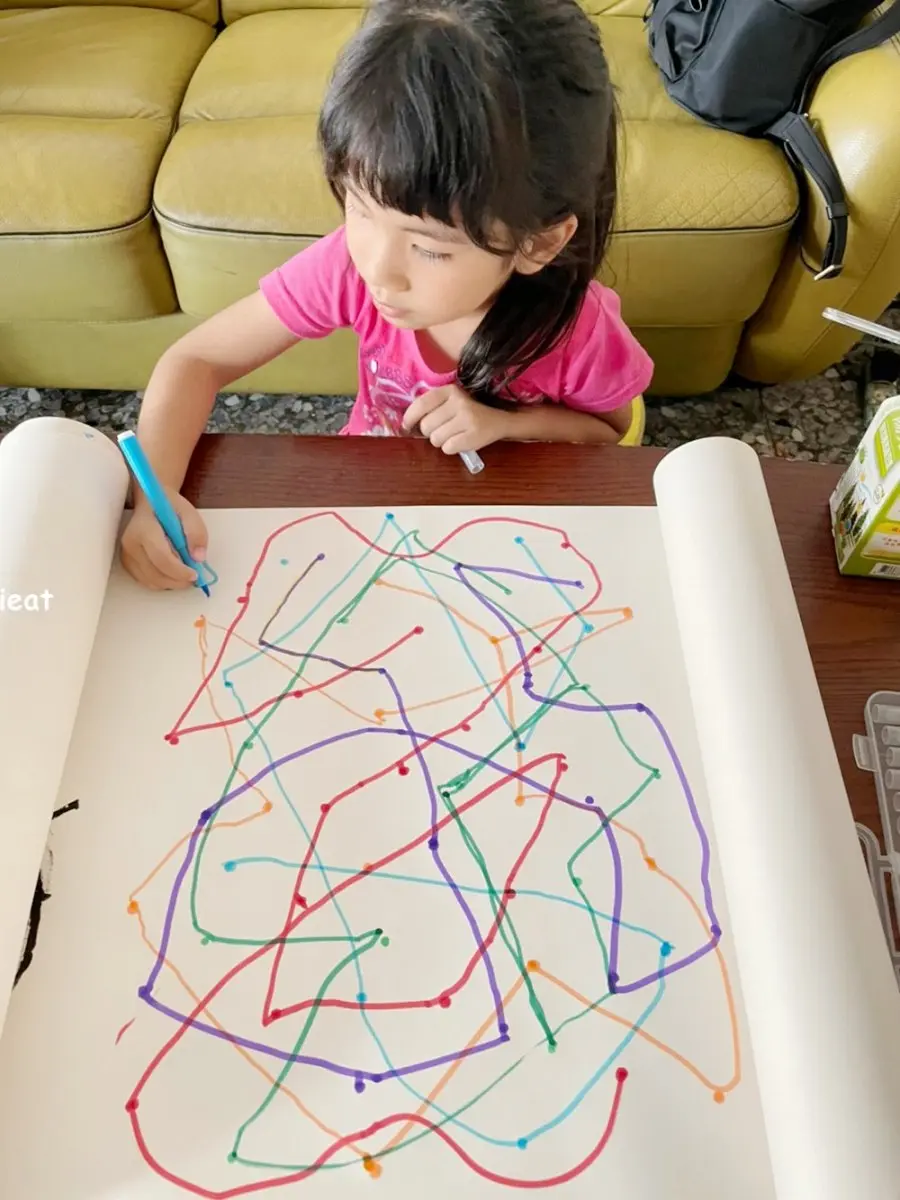 爸媽們別崩潰!7個小遊戲輪番上陣「搞定」小孩一下午,免花錢還能訓練專注力 爸媽們別崩潰!7個小遊戲輪番上陣「搞定」小孩一下午,免花錢還能訓練專注力