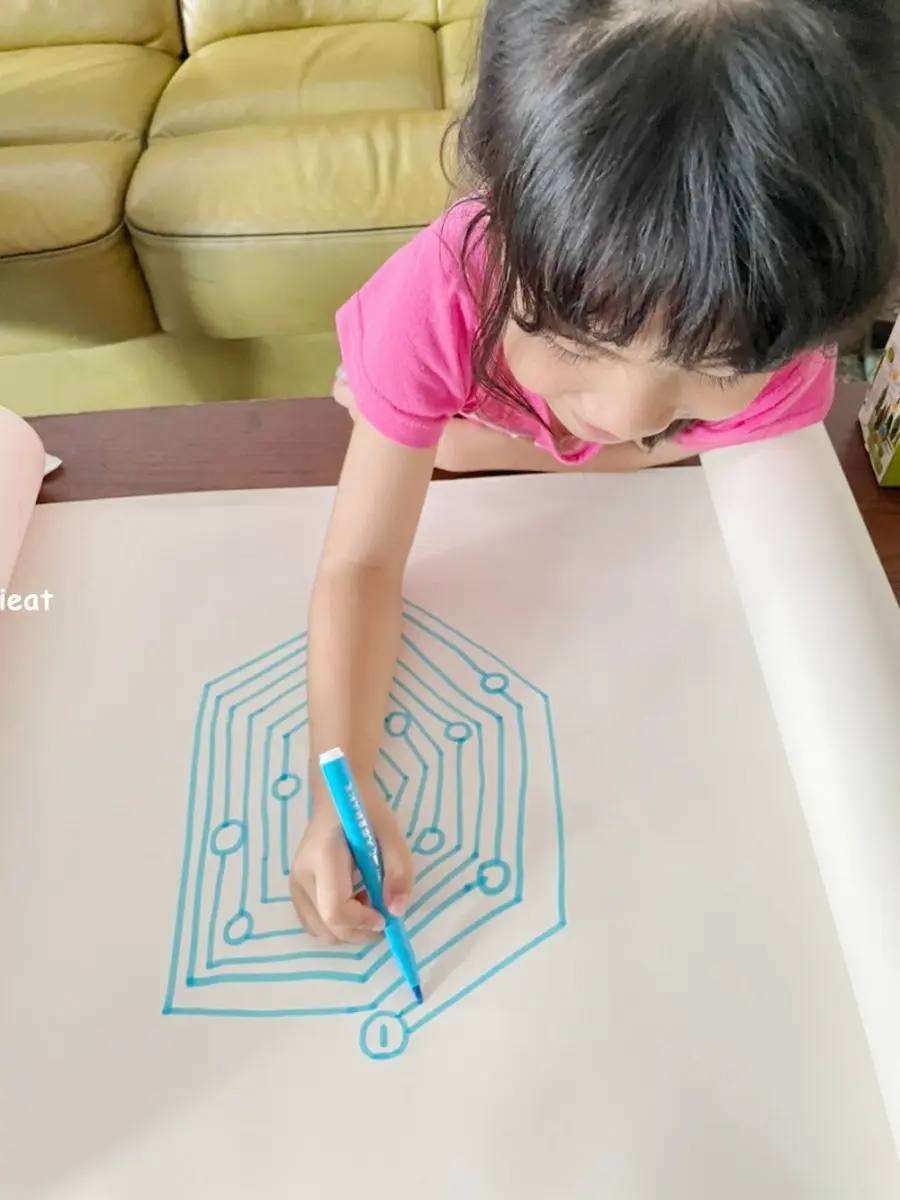 爸媽們別崩潰!7個小遊戲輪番上陣「搞定」小孩一下午,免花錢還能訓練專注力 爸媽們別崩潰!7個小遊戲輪番上陣「搞定」小孩一下午,免花錢還能訓練專注力