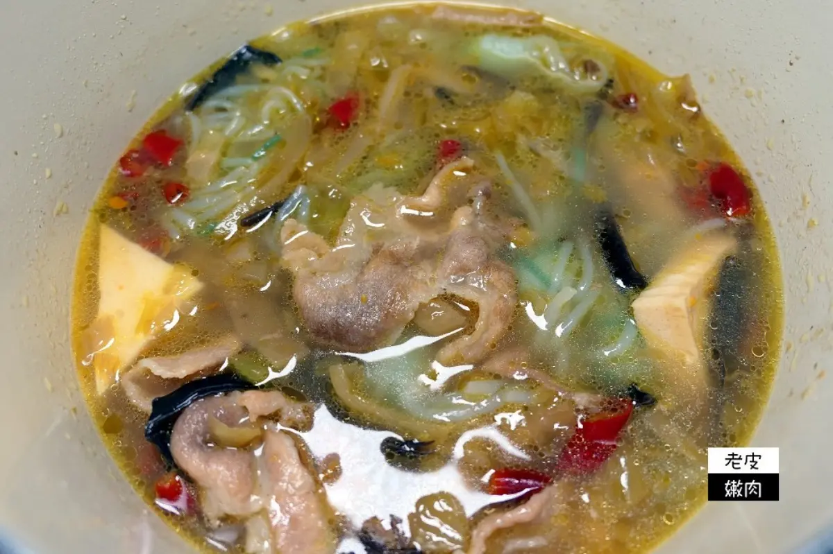 懶人備餐法！開箱８款宅配料理包：整隻骨髓羊肉爐、50年牛肉麵、老市場上海菜
