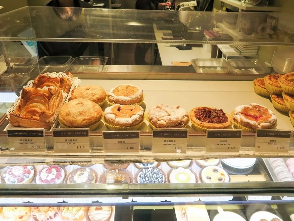 水水外帶下午茶!法式手工甜點店必吃酒香「櫻桃布蕾塔」,酥脆塔皮+滑嫩布蕾餡太犯規 水水外帶下午茶!法式手工甜點店必吃酒香「櫻桃布蕾塔」,酥脆塔皮+滑嫩布蕾餡太犯規