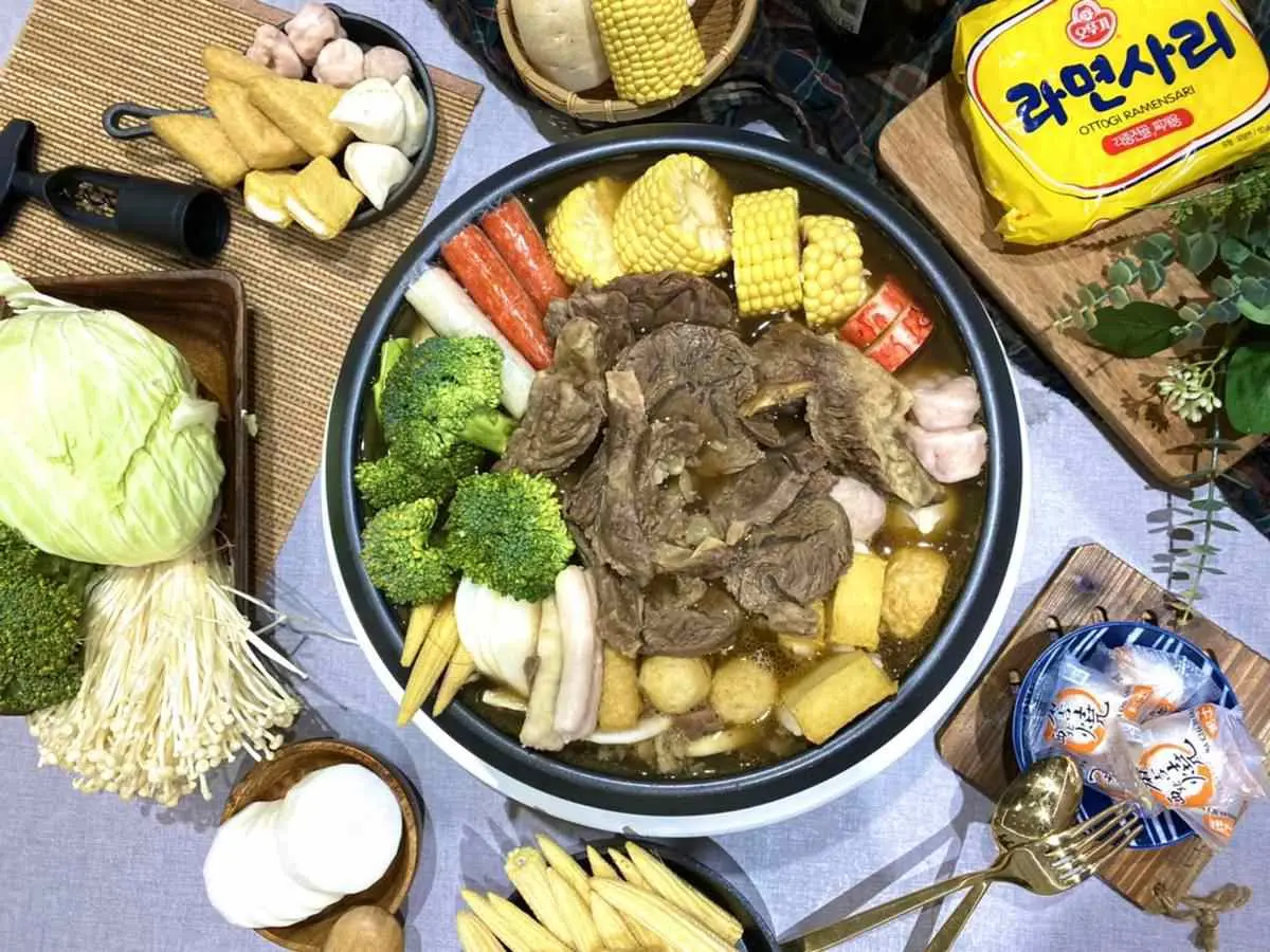 5款宅配名店牛肉麵:米其林星級主廚研發、50年老字號,加碼再推冠軍師傅牛腱鍋 5款宅配名店牛肉麵:米其林星級主廚研發、50年老字號,加碼再推冠軍師傅牛腱鍋
