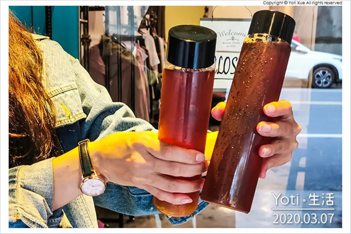 一撕開就爆汁!傳統貼爐炭烤胡椒餅搭「牽絲起司」愈吃愈唰嘴,滿滿蘿蔔絲口味也必點 一撕開就爆汁!傳統貼爐炭烤胡椒餅搭「牽絲起司」愈吃愈唰嘴,滿滿蘿蔔絲口味也必點