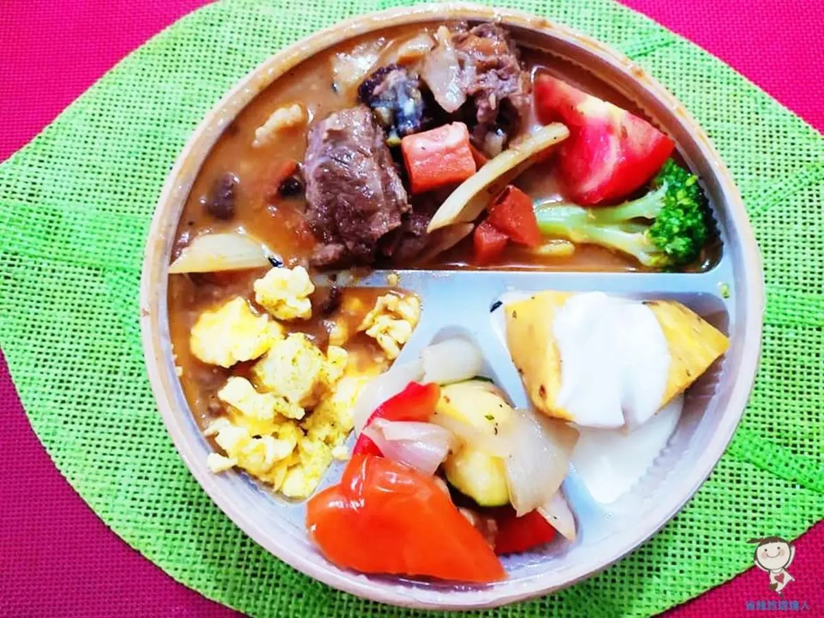 便當族換口味！高CP值「歐陸餐盒」必點紅酒燉牛腩，加價５元升級營養薑黃飯