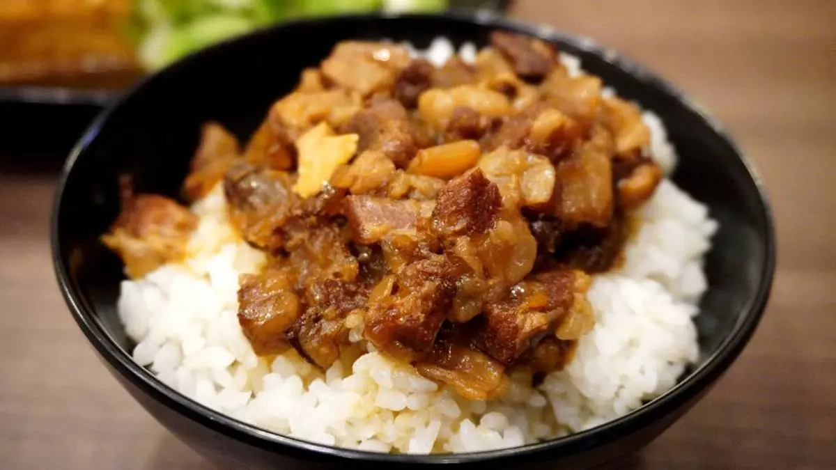懶人救星！溫體牛專賣店「宅配料理包 」隔水加熱就能吃，濃厚牛肉燥拌飯拌麵都唰嘴