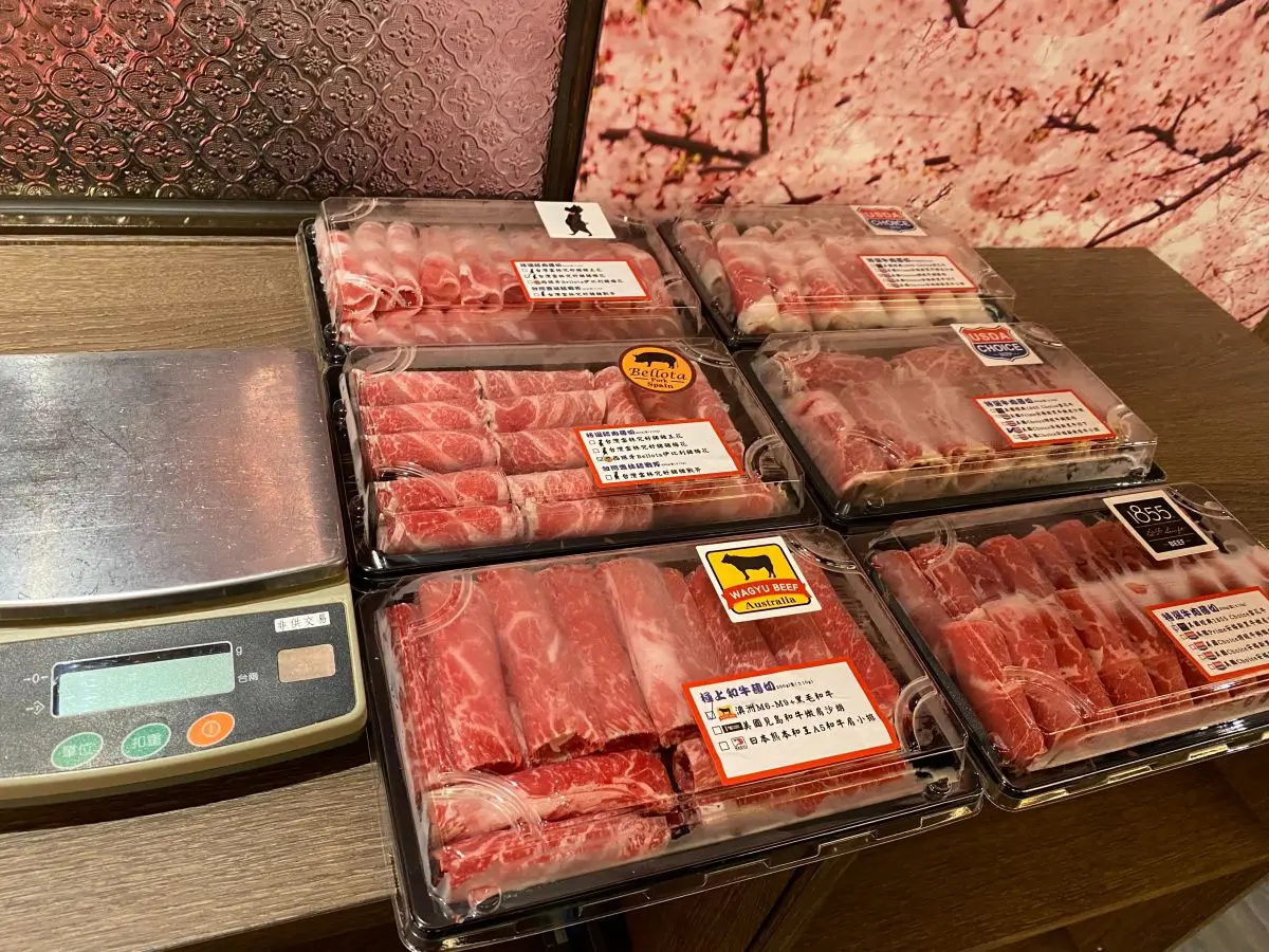 人氣燒肉店變身「肉鋪」專賣店！帶骨牛小排、究好豬、雞腿肉外帶５折，海鮮包47折