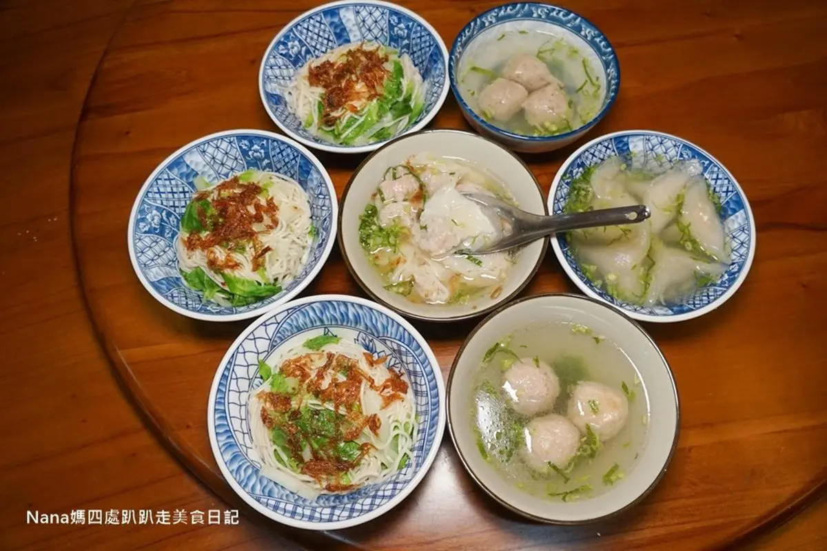 580元爽嗑１週！60年老攤「防疫箱」有５款純手工小吃，先嘗油蔥酥意麵、溫體豬餛飩