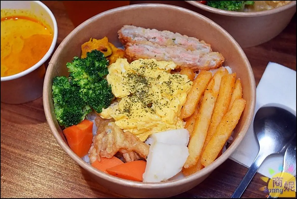 素食族福音!4.5星蔬食餐廳「防疫便當」吃得到唰嘴打拋豬,手工調理包簡單加熱超下飯 素食族福音!4.5星蔬食餐廳「防疫便當」吃得到唰嘴打拋豬,手工調理包簡單加熱超下飯