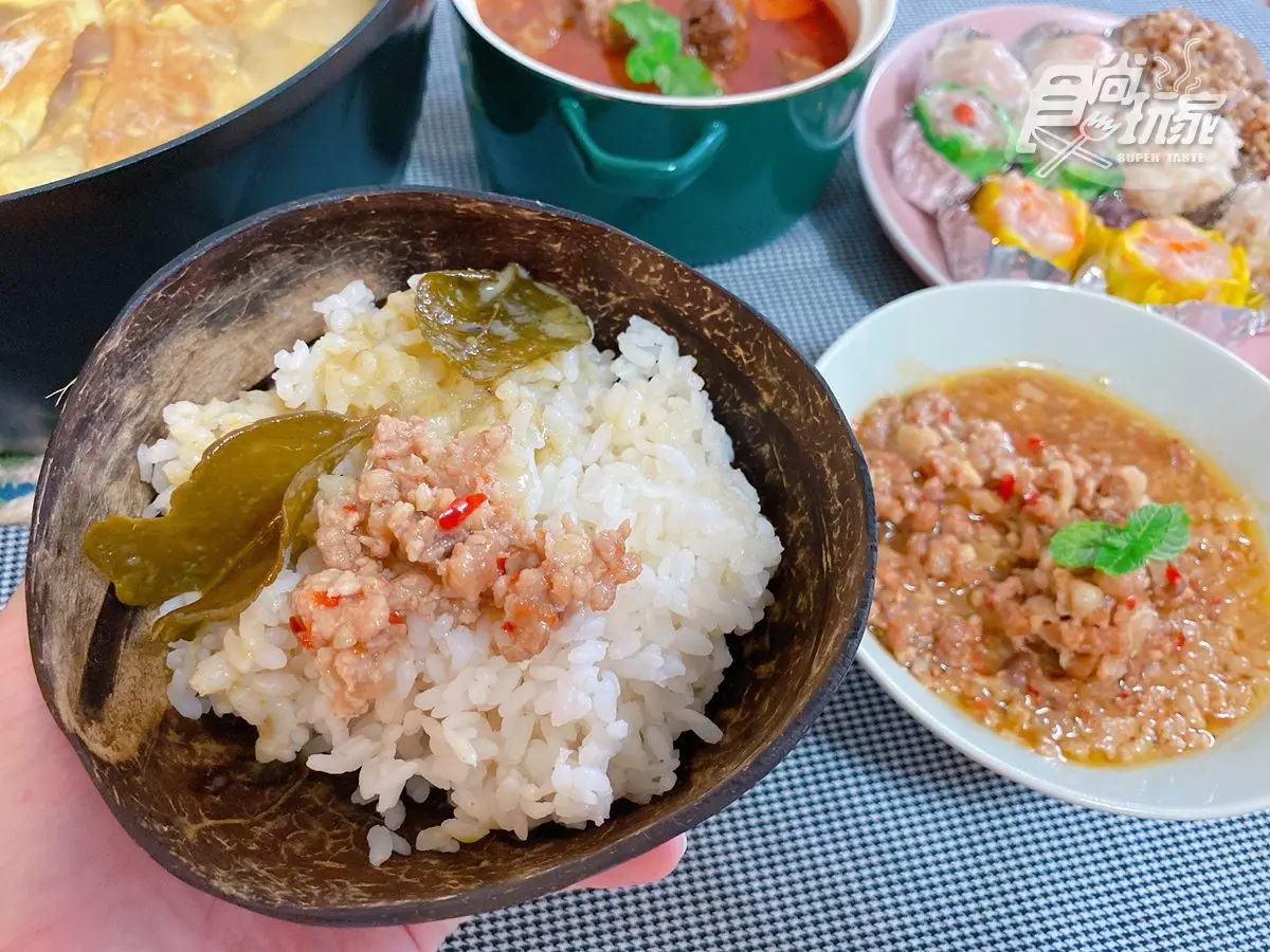 一秒飛到日港泰!超狂宅配爆料鍋「虎皮蛋餃」必吃,打卡港點、泰式白飯殺手在家像出國 一秒飛到日港泰!超狂宅配爆料鍋「虎皮蛋餃」必吃,打卡港點、泰式白飯殺手在家像出國
