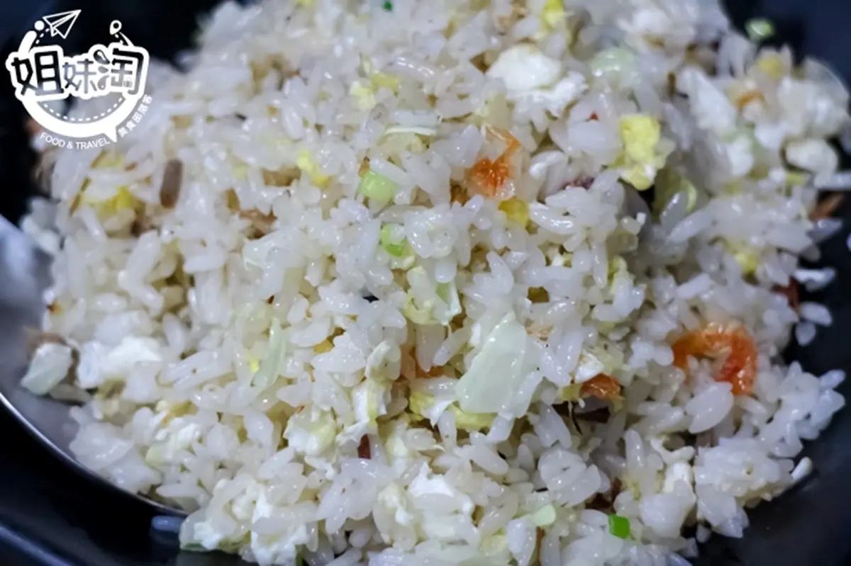 超有哏炒飯專賣!「蜂蜜蛋糕+肉鬆」嘗鮮必試,鎮店口味1次吃到「東港三寶」 超有哏炒飯專賣!「蜂蜜蛋糕+肉鬆」嘗鮮必試,鎮店口味1次吃到「東港三寶」