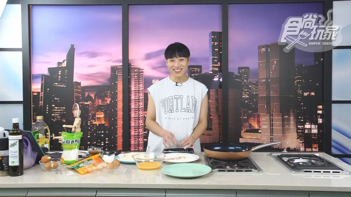 《魚肉鄉民》新企畫！小賴挑戰還原４道動畫美食，自豪會下廚「憑什麼現在還單身？」