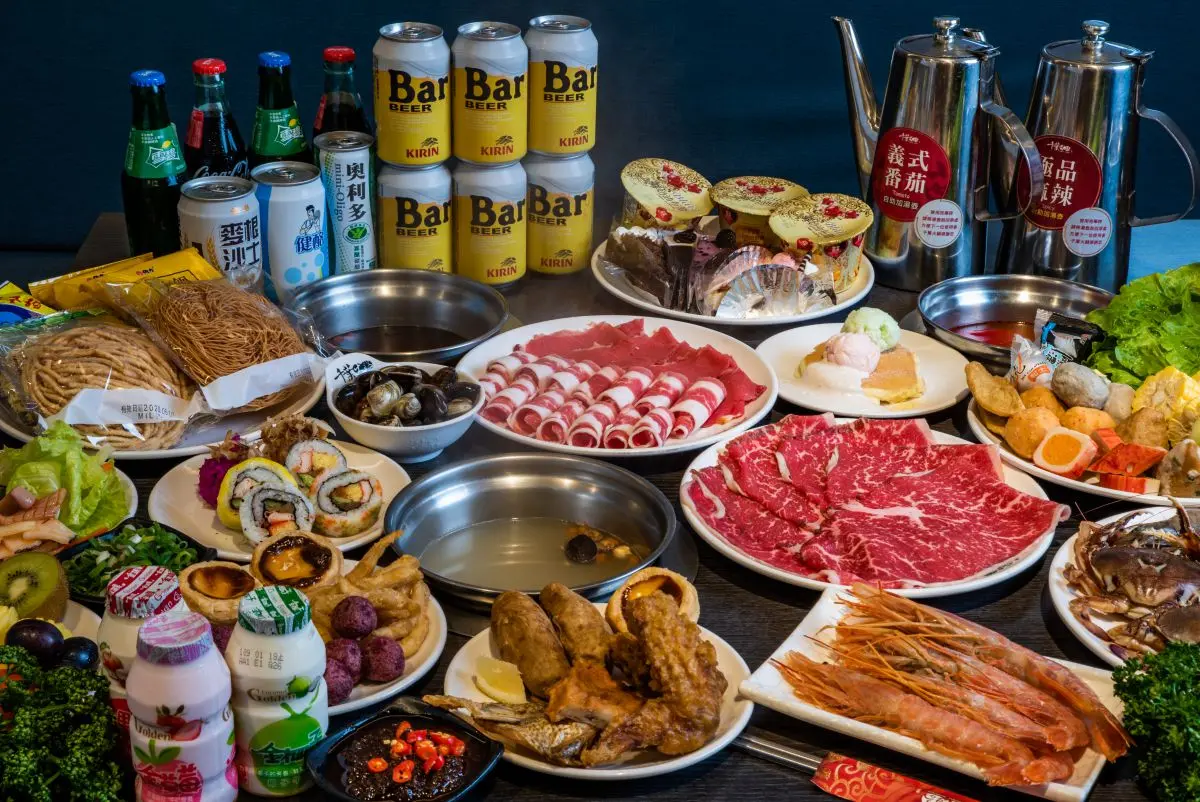 8月聚餐看這篇!全台8家美食內用、壽星優惠:送炸雞山、火鍋5折、滿額送芋頭鴨捲 8月聚餐看這篇!全台8家美食內用、壽星優惠:送炸雞山、火鍋5折、滿額送芋頭鴨捲