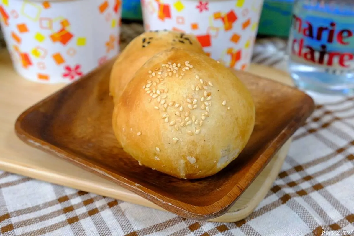 高評價傳統下午茶!「古早味豆花」加粉圓、花生只要35元,「咖哩酥餅」內餡飽滿也必嘗 高評價傳統下午茶!「古早味豆花」加粉圓、花生只要35元,「咖哩酥餅」內餡飽滿也必嘗