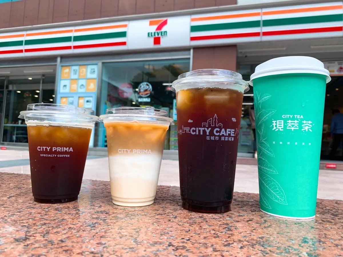 ４大超商本土+０優惠包！7-11推CITY咖啡「第３件０元」、全家拿鐵「第２杯０元」