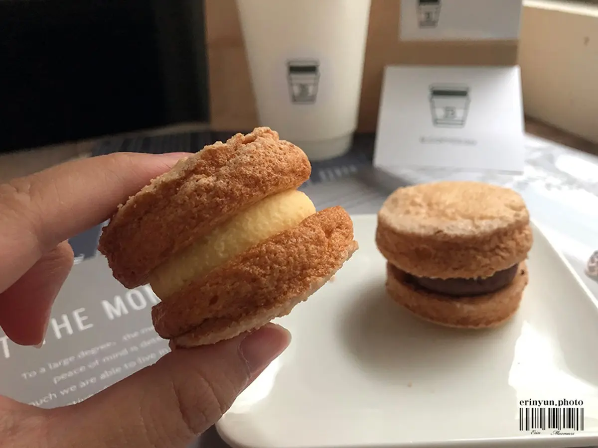 【新開店】IG搶拍!純白系咖啡廳試營運就暴紅,招牌「達克瓦茲」先嘗檸檬奶油口味 【新開店】IG搶拍!純白系咖啡廳試營運就暴紅,招牌「達克瓦茲」先嘗檸檬奶油口味