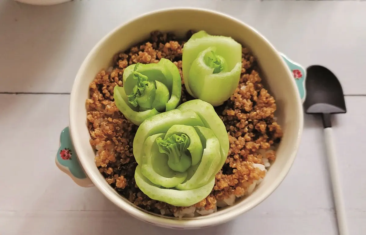 超萌樣讓人秒融化！小孩搶吃５款可愛造型早餐：「熊抱熱狗」麵包、小雞飯糰
