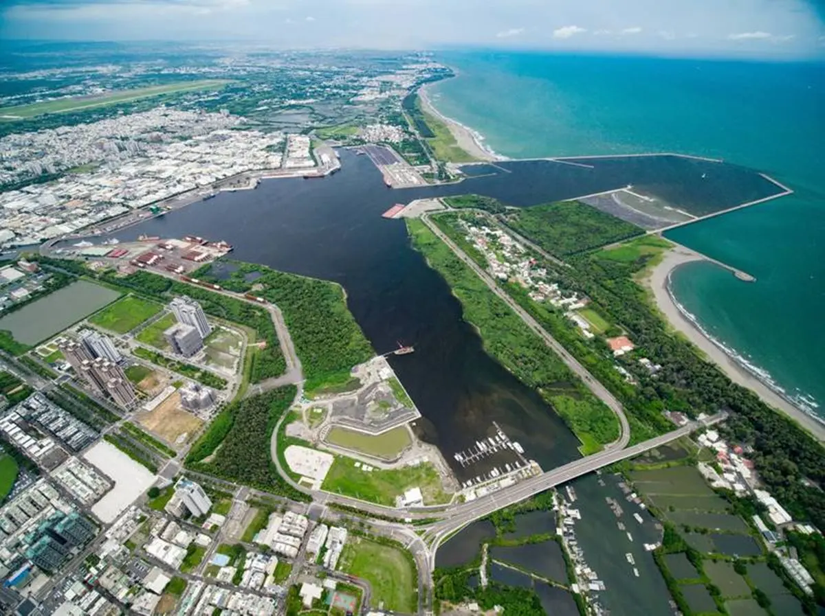 秒飛國外「海洋度假城」在台南！16公頃園區逛海洋影城、荷蘭小鎮，還有城市型水族館