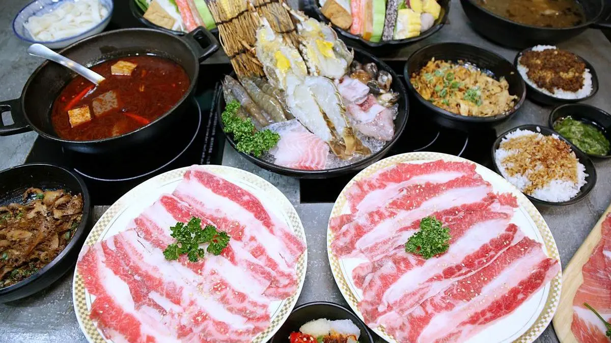 五倍券超前布署！台中「平價火鍋」消費500元送100元，先嗑龍蝦和牛雙人鍋