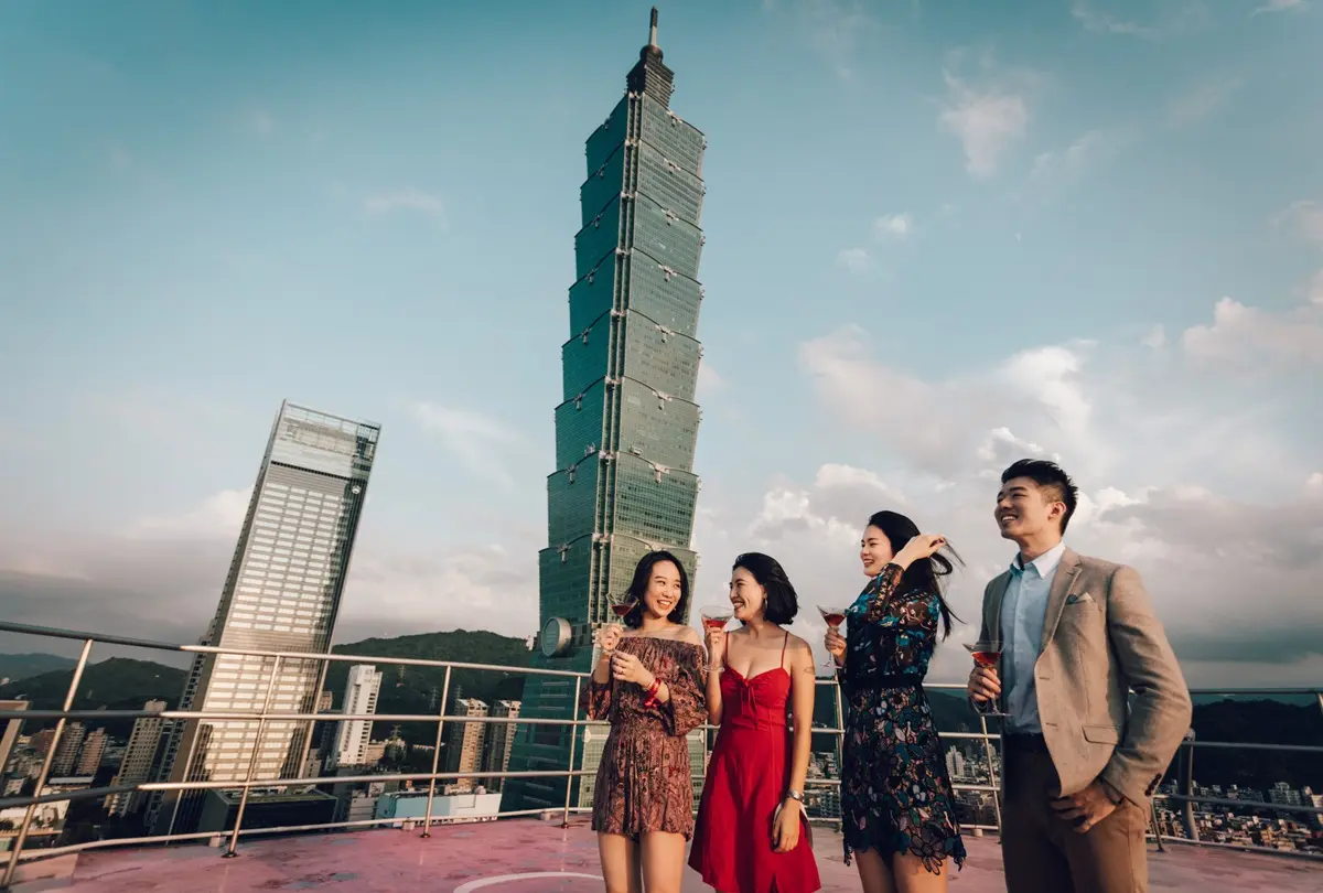 台北信義區最大Buffet回歸!週週吃到飽買一送一、半價餐券現省破千元 台北信義區最大Buffet回歸!週週吃到飽買一送一、半價餐券現省破千元