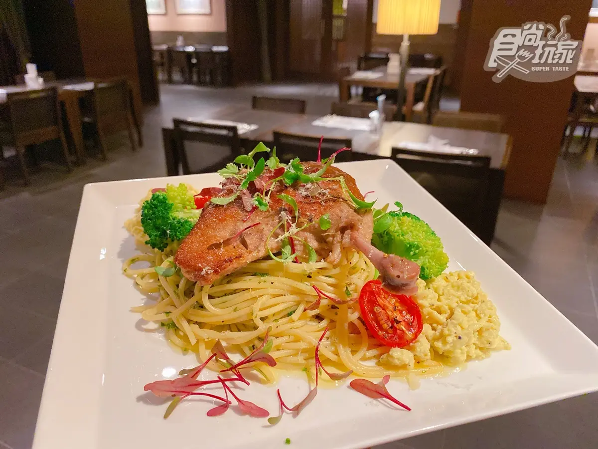 恐龍迷注意!溫泉飯店推「遠古生物展」,必拍7公尺金剛、霸王龍互動有叫聲 恐龍迷注意!溫泉飯店推「遠古生物展」,必拍7公尺金剛、霸王龍互動有叫聲