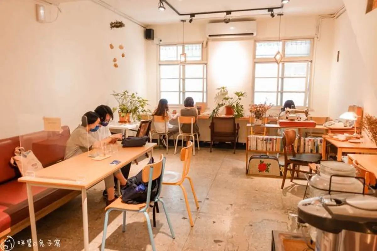藏身台北老宅！人氣咖啡廳「日式定食」吃得到４款配餐，甜點必嗑焦糖香布丁