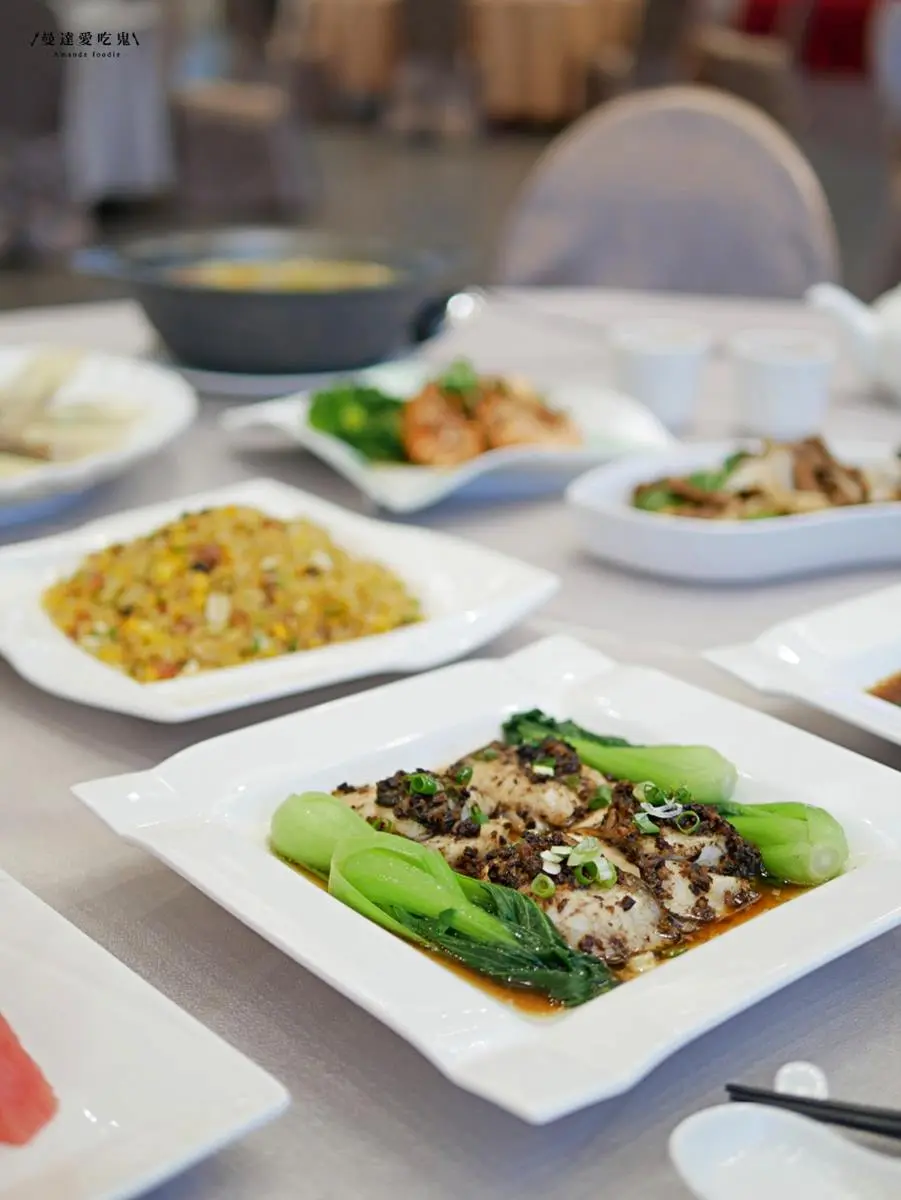 【新開店】美到翻!台南「純白港式餐廳」打卡落地大窗景,先嘗軟嫩橙汁排骨 【新開店】美到翻!台南「純白港式餐廳」打卡落地大窗景,先嘗軟嫩橙汁排骨