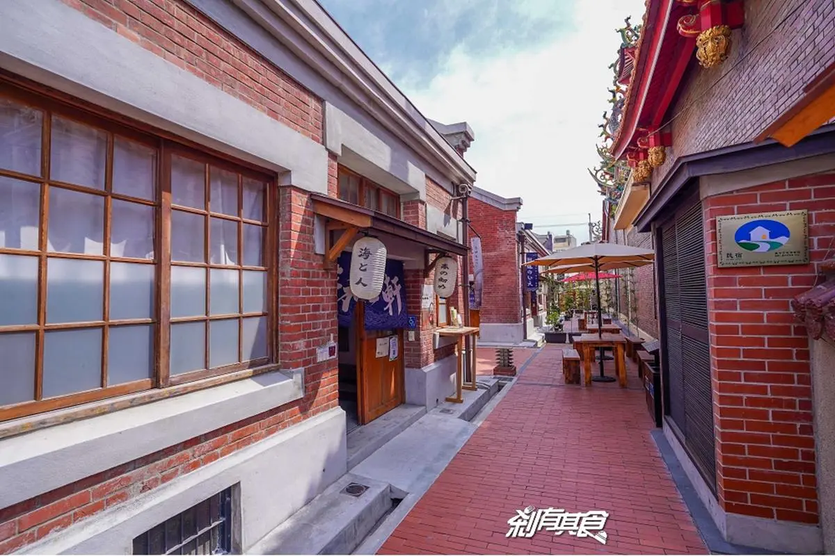 打卡海線小京都!台中「90年派出所」美拍復古紅磚路,吃「藍眼淚」冰淇淋 打卡海線小京都!台中「90年派出所」美拍復古紅磚路,吃「藍眼淚」冰淇淋