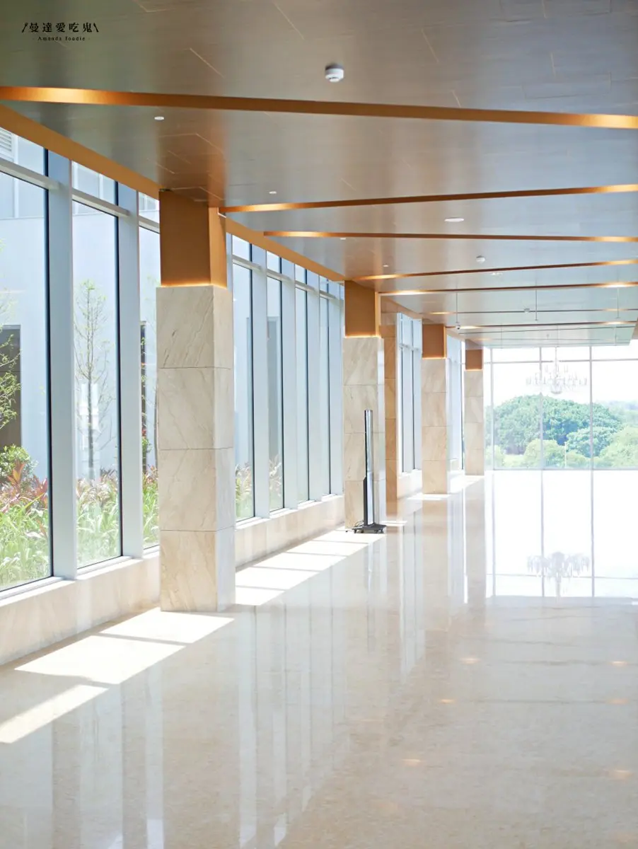 【新開店】美到翻!台南「純白港式餐廳」打卡落地大窗景,先嘗軟嫩橙汁排骨 【新開店】美到翻!台南「純白港式餐廳」打卡落地大窗景,先嘗軟嫩橙汁排骨