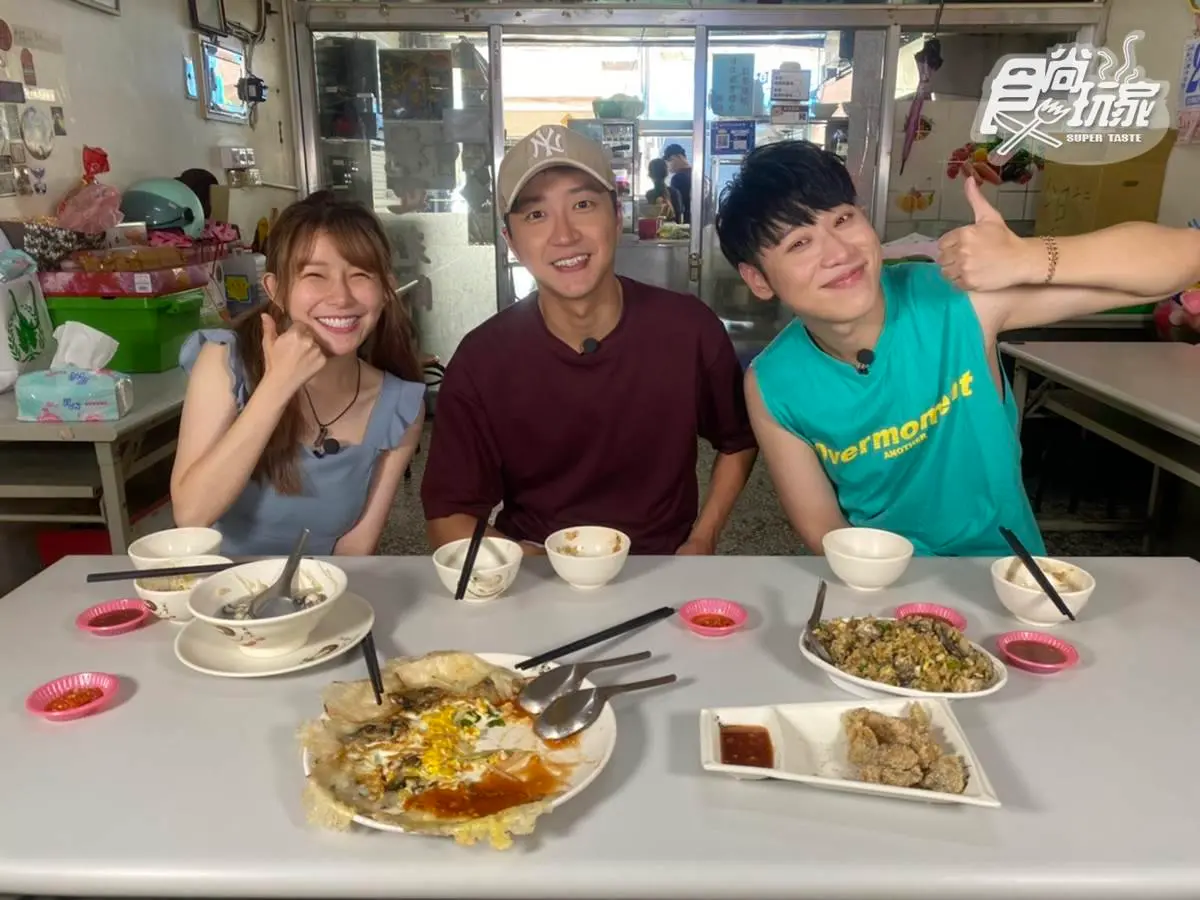 江宏傑上《魚肉鄉民》分享台南美食!靠吃紓壓爆肥4公斤,被戲稱微死角男神 江宏傑上《魚肉鄉民》分享台南美食!靠吃紓壓爆肥4公斤,被戲稱微死角男神